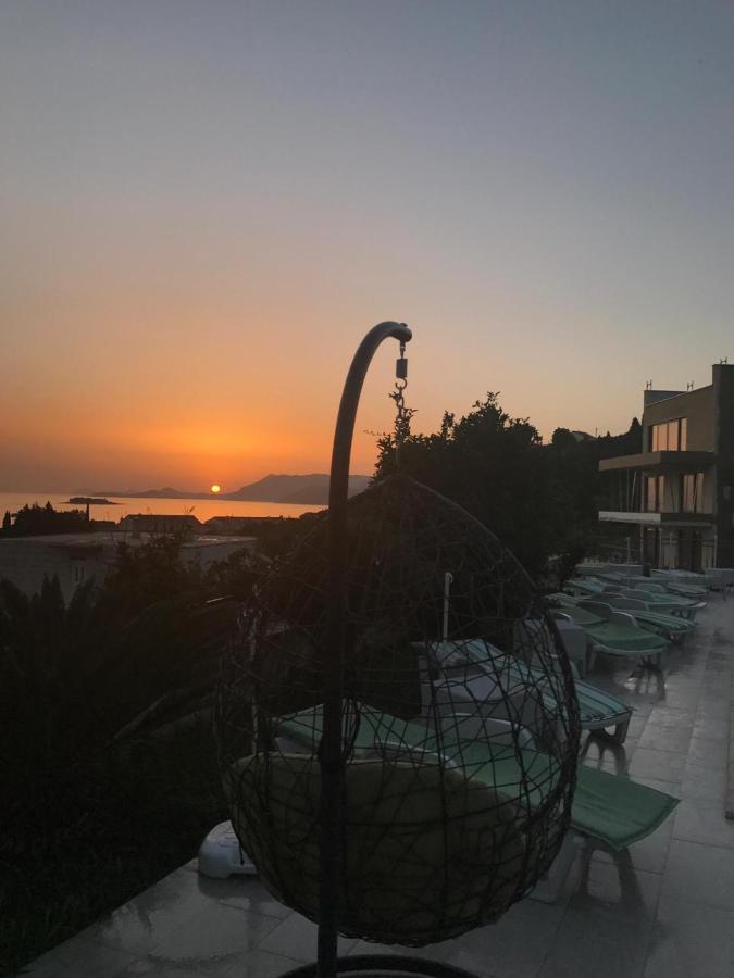 Guest house Bellevue 1 *